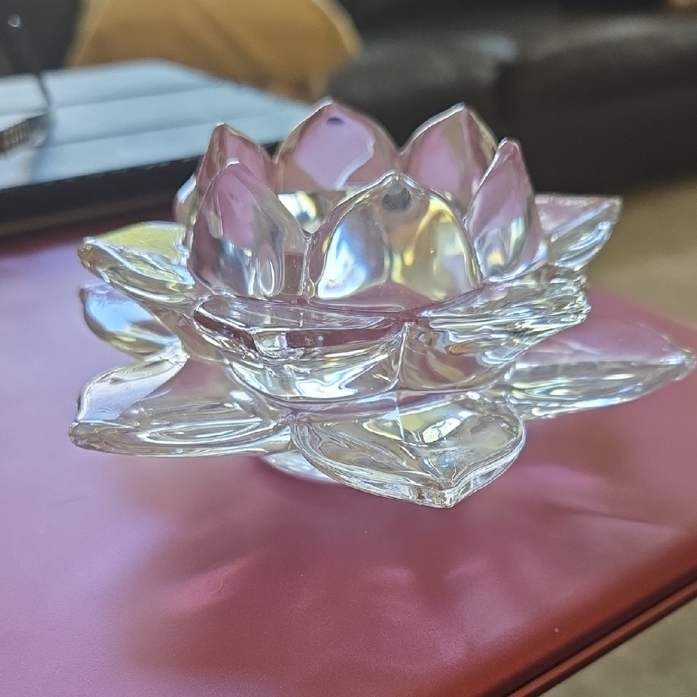NWOT Partylite Crystal Lotus Candle Holder - Picture 4 of 4